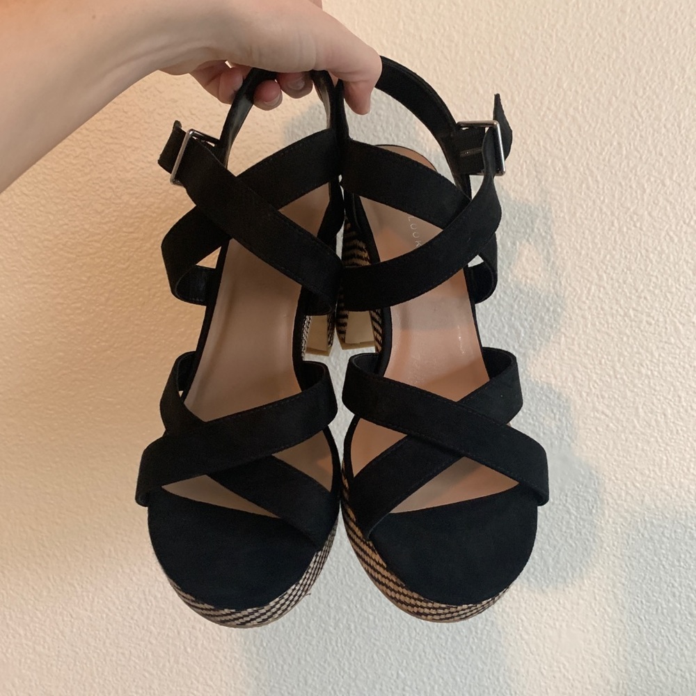 platform heels - Picture 2 of 5
